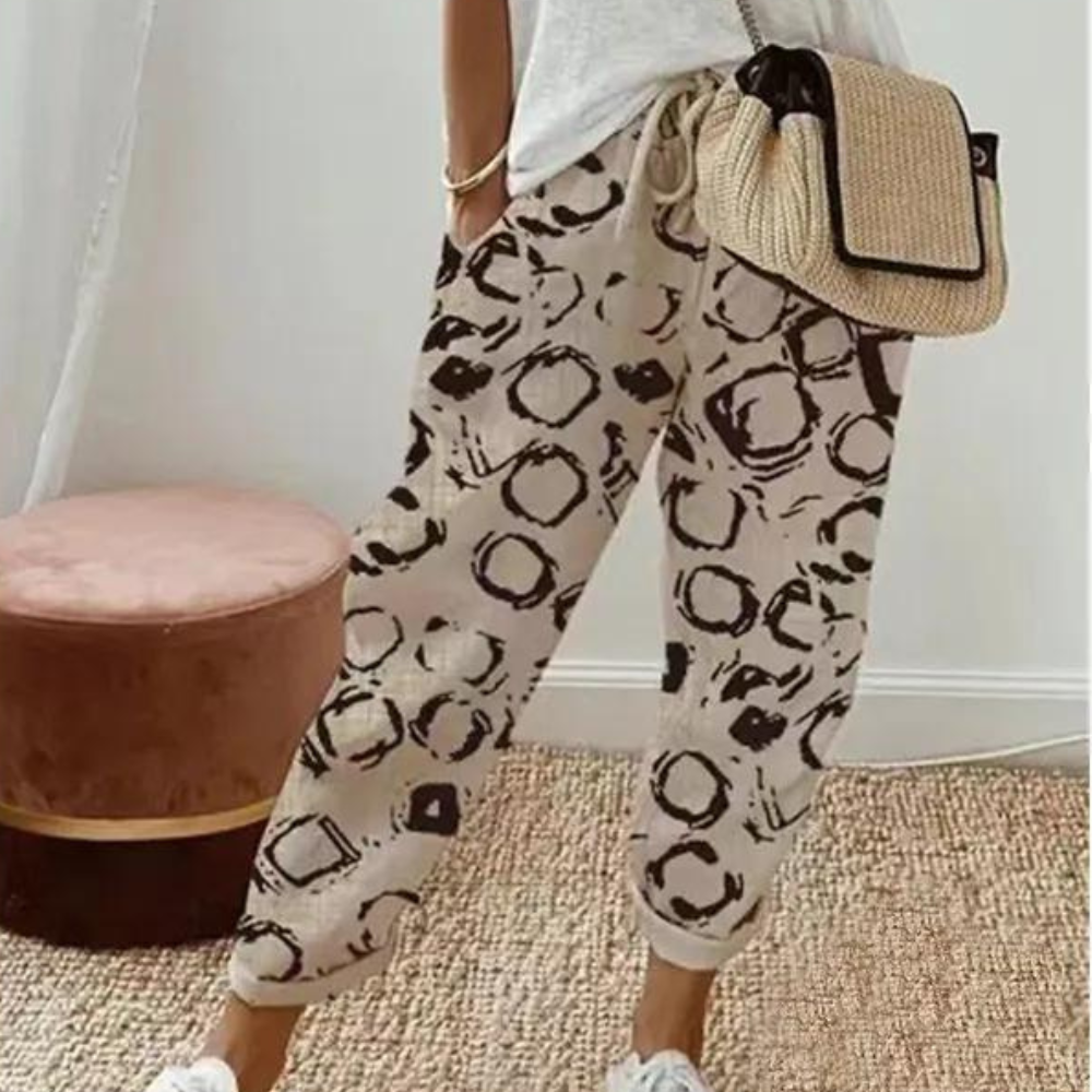 Noelia - Stylish and elegant women's trousers ideal for everyday outings
