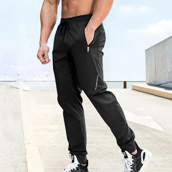 Stylish and comfortable men's Thiago sports trousers - perfect for relaxation and activity!