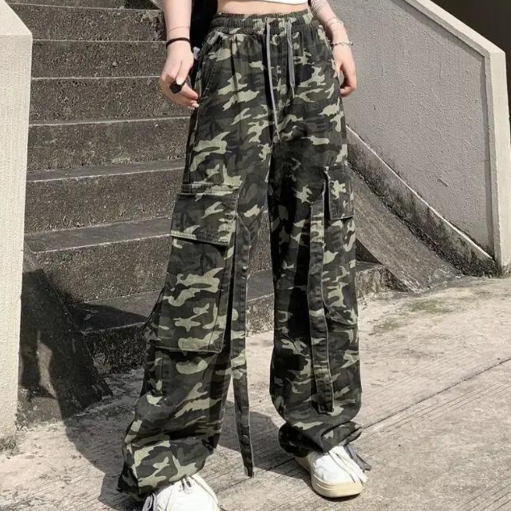 Stylish women's Elera high-waisted trousers in a fashionable camouflage pattern