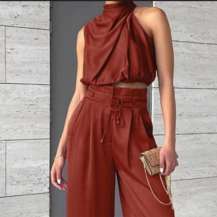 INAYA - A stylish womenswear set exuding timeless elegance