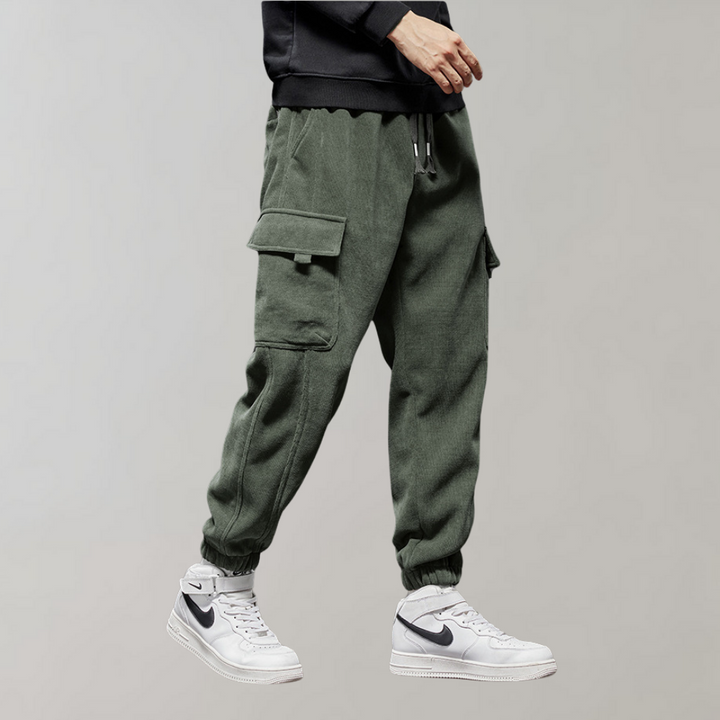 Men's Cargo Osvald trousers in corduroy - a combination of elegance and comfort for everyday wear!
