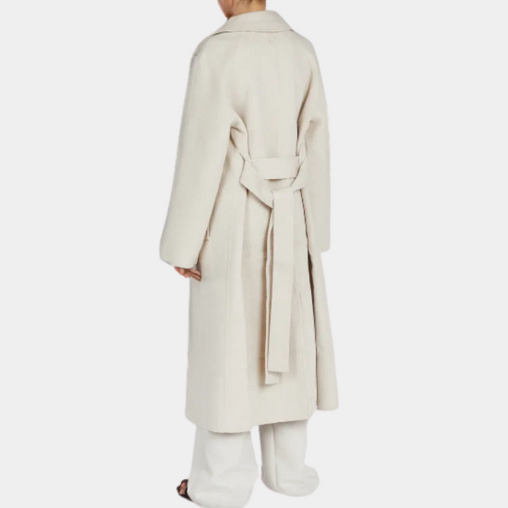 Elegant women's trench - the perfect complement to your classic wardrobe!