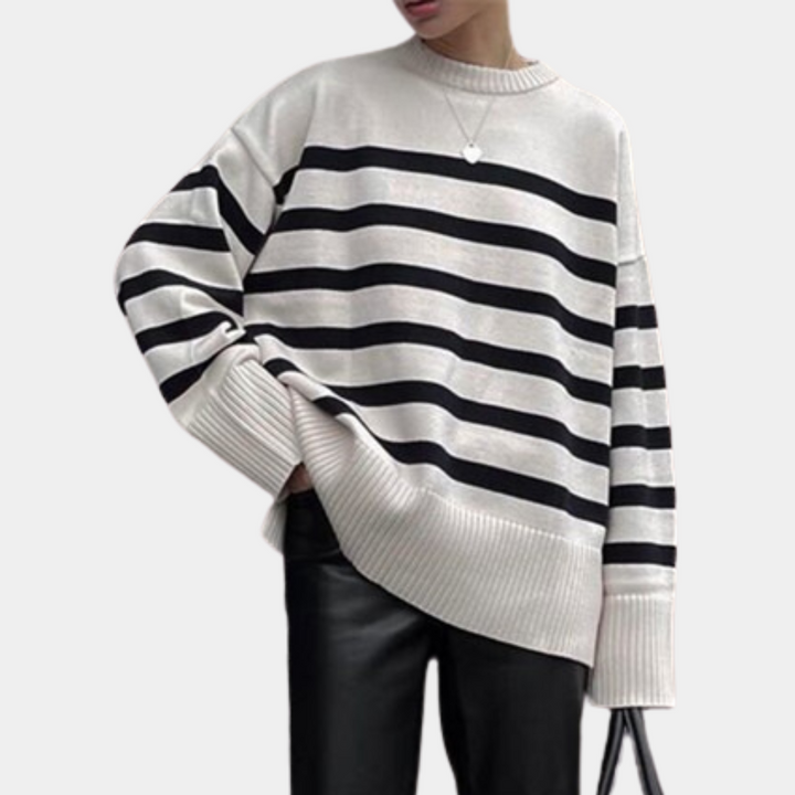 Women's stylish and comfortable oversize jumper - Aaliyah