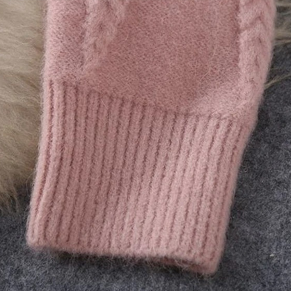 Elegant 2-piece knitted set by Graciela for women