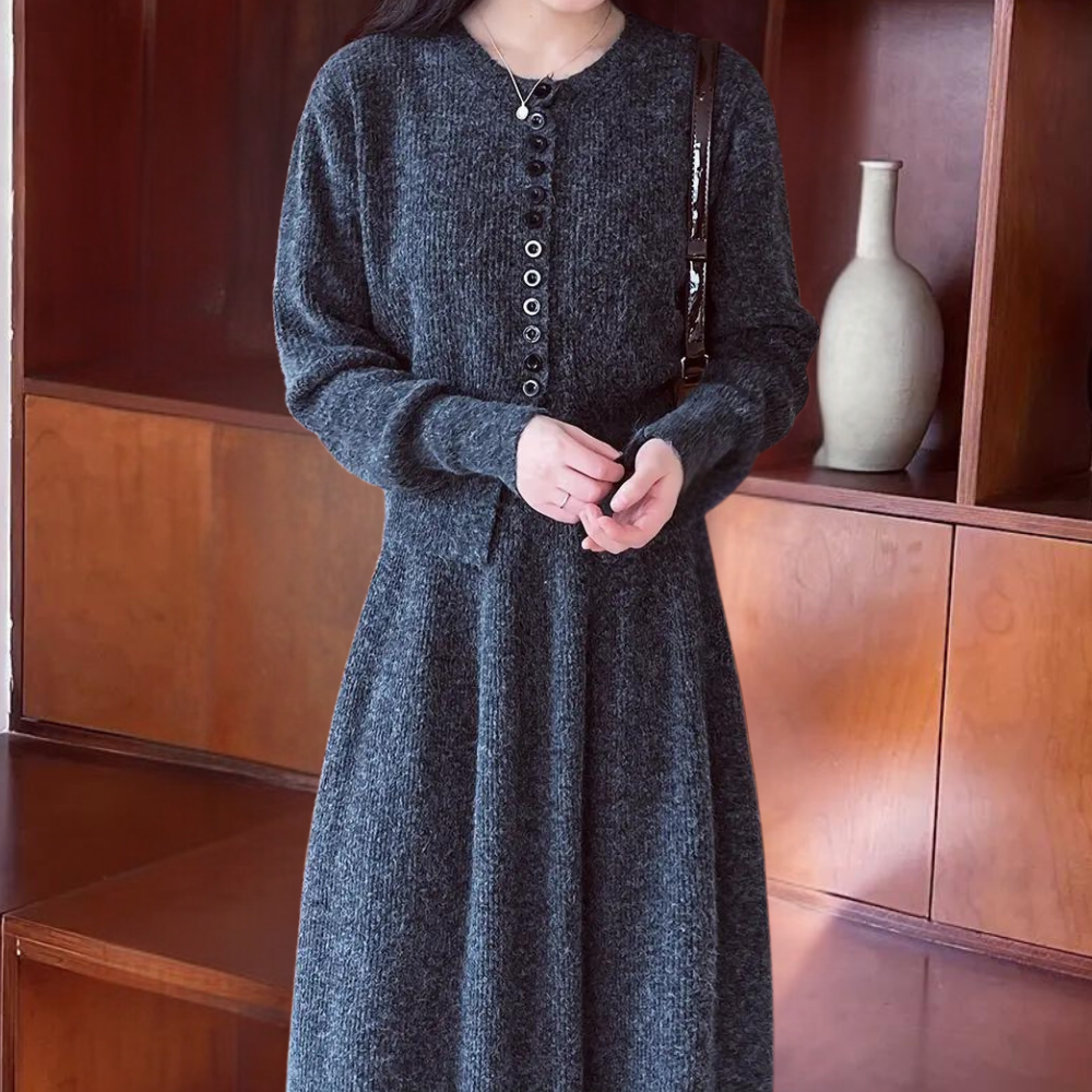 KALEA - Elegant and comfortable women's knit set with refined skirt