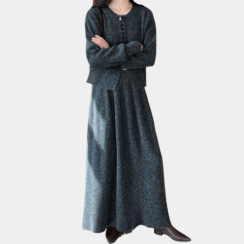 KALEA - Elegant and comfortable women's knit set with refined skirt