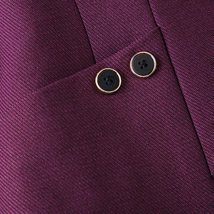 The stylish LAURA jacket and trouser set - the perfect choice for elegant women!
